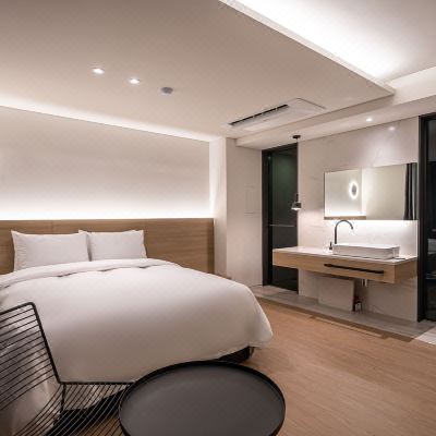 Deluxe Double Room H Hotel Promo Code