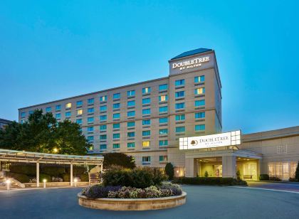 Doubletree by Hilton Charlotte Uptown