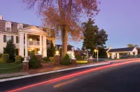 Clarion Hotel & Conference Center Leesburg Hotels in der Nähe von Sunglass Hut