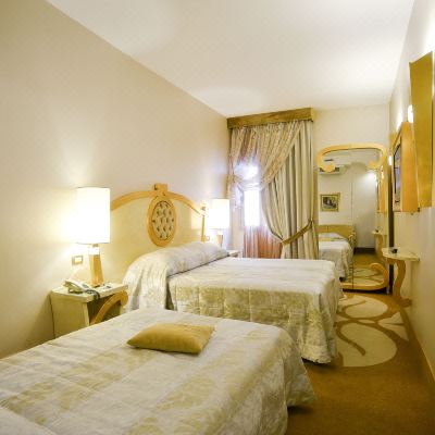 Double or Twin Room Zanhotel Tre Vecchi Promo Code