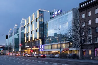 Park Inn by Radisson Central Tallinn Отели рядом с достопримечательностью «Монумент Победы в Освободительной войне»