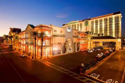 The Orleans Hotel & Casino Hotel dekat Magical Forest