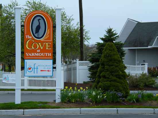 The Cove at Yarmouth Hotel Exterior