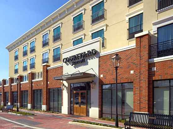 Courtyard LaGrange Hotel Exterior