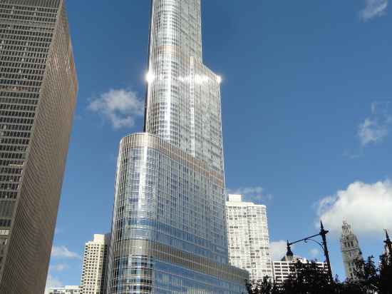 Trump International Hotel & Tower® Chicago Hotel Exterior