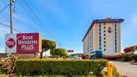 Best Western Plus Grosvenor Airport Hotel Hotel dekat Bandara Internasional Oakland