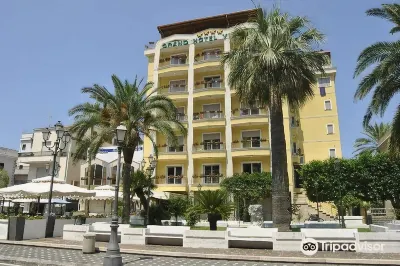 Grand Hotel Victoria Hotels near Idone Domenico