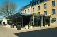 Holiday Inn Express Bath Hotels near Bath Royal Literary and Scientific Institution