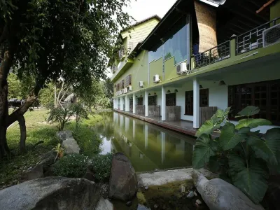 Cat Tien Jungle Lodge Hotels in Nam Cát Tiên