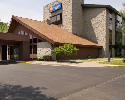 Comfort Inn & Suites Syracuse-Carrier Circle Hotels in East Syracuse