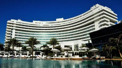 Fontainebleau Miami Beach Hotels near South Bay Minimarket