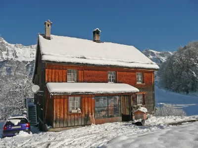 Bünten Hoteles cerca de Lago de Walen