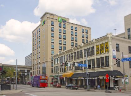 Holiday Inn Express & Suites Pittsburgh North Shore