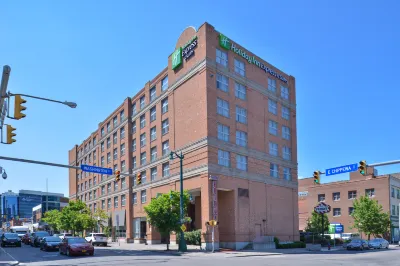 Holiday Inn Express & Suites Buffalo Downtown - Medical Ctr Hotels in Buffalo