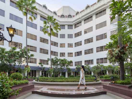 Mercure Jakarta Batavia Hotel Exterior