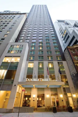 DoubleTree by Hilton New York Downtown Hotels near Moynihan Train Hall