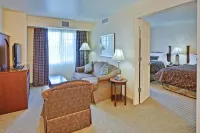 Staybridge Suites Rochester University Hotel dekat Seneca Park