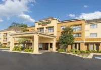 Courtyard Tuscaloosa Hotels near Tuscaloosa Regional Airport