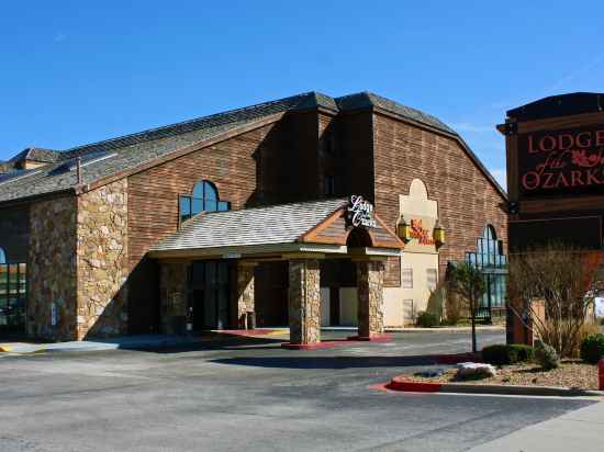 Lodge of the Ozarks Hotel Exterior