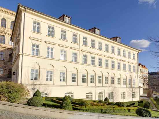 Four Seasons Hotel Prague Hotel Exterior