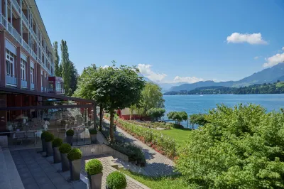 Hermitage Lake Lucerne - Beach Club & Lifestyle Hotel Hotel dekat Old Town