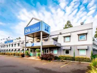 Ibis Budget Wentworthville Hotels near Mullane Avenue Reserve