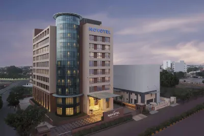 Novotel Lucknow Gomti Nagar Hotels near Lohia Park