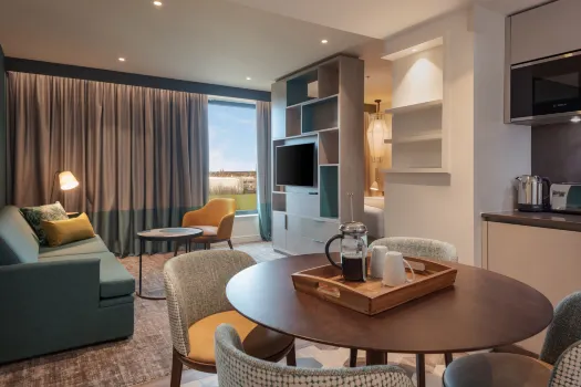 Staybridge Suites London - Heathrow Bath Road, an IHG Hotel Hotels near Heathrow Central Bus Station