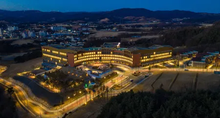 Ramada Hotel & Suites by Wyndham Gangwon Pyeongchang