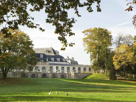 Auberge du Jeu de Paume Hotel Exterior