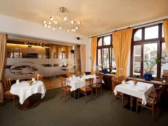 ZUR EISERNEN HAND HOTEL-RESTAURANT Dining/Meeting Rooms