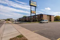 Scottish Inn & Suites - Eau Claire Hotels in Eau Claire