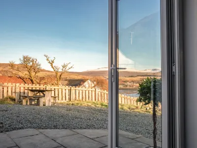 Bay View Hotel dekat Neist Point Lighthouse