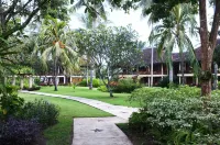 Merumatta Senggigi Lombok Hoteles cerca de Senggigi Beach