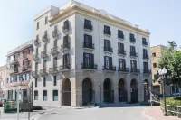 Port Plaza Apartments Hotels near Tarragona Central Bus Station