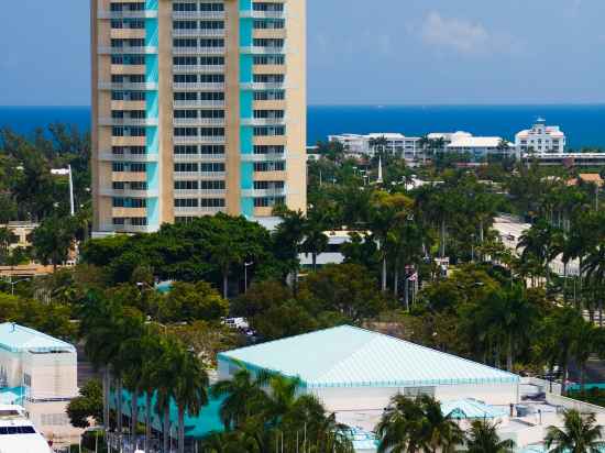 Pier Sixty-Six Hotel Exterior