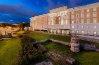 Hotel NH Collection Roma Palazzo Cinquecento Hotel dekat National Gallery of Modern and Contemporary Art