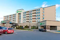 Holiday Inn Laval Montreal, an IHG Hotel Hotel in zona SkyVenture Montréal