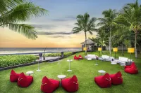 W Bali - Seminyak Hotels near Toko SARI YADNYA