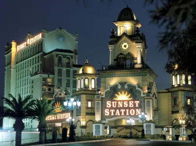 Sunset Station Hotel & Casino Hotel dekat Magical Forest