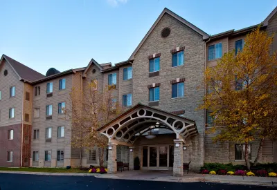 Staybridge Suites Chicago-Oakbrook Terrace Hotels in York Township