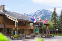 Banff Park Lodge Hotels near Banff Jasper Collection by Pursuit