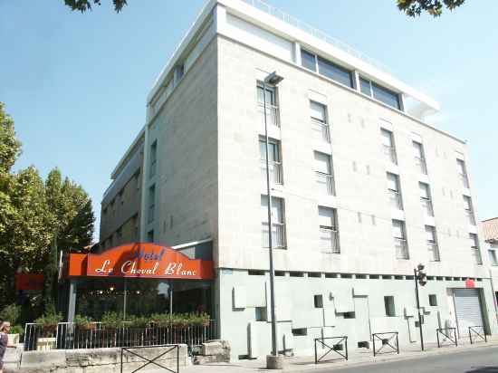 Hôtel Le Cheval Blanc Hotel Exterior