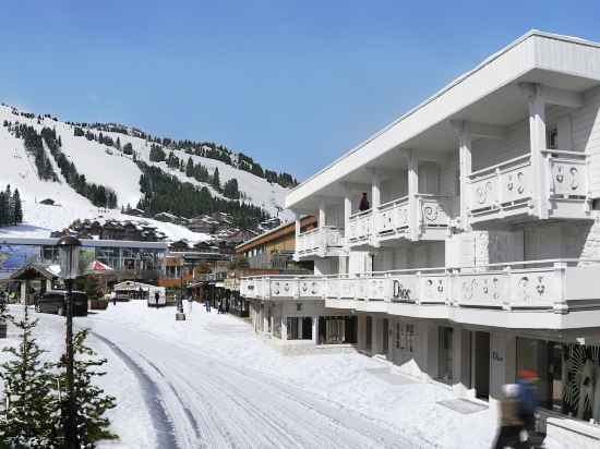 White 1921 Courchevel Hotel Exterior