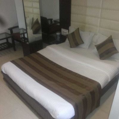 Deluxe Double Room N/AC Hotel Navi Mumbai Promo Code