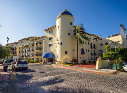 Flamingo Vallarta Hotel & Marina