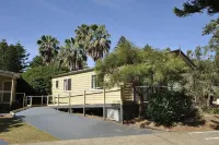 Nrma Sydney Lakeside Holiday Park Hotels near Wiltshire Park