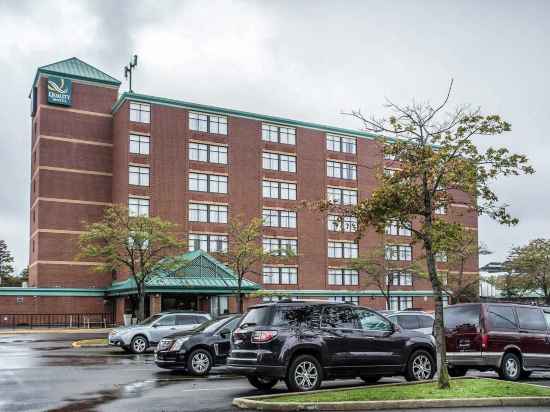 Four Points by Sheraton Hamilton - Stoney Creek Hotel Exterior