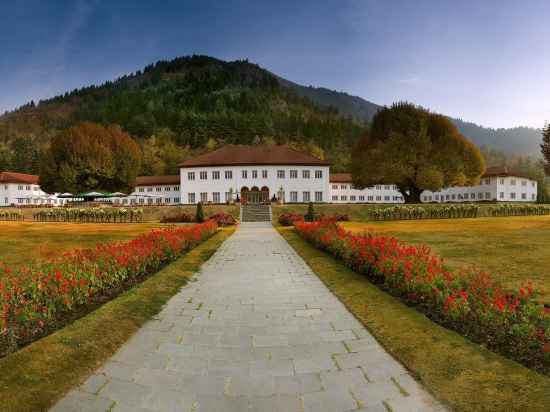 The LaLit Grand Palace Srinagar Hotel Exterior