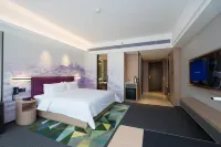 Hampton by Hilton Guangzhou Huadu Отели рядом с достопримечательностью «Гуанбай-Син-Сити (Дрон-Журавль-Роуд)»